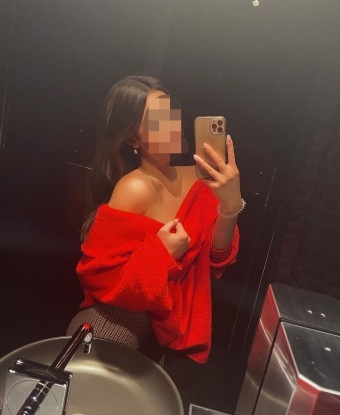 Открой мир наслаждения со мной в Москве. Будь уверен, я разносторонняя и умею удовлетворить любую твою фантазию. Испытай небесный кайф с моими ловкими руками и нежными губами 😏💋 Фотографии подтверждают мою естественную красоту и стройную фигуру. Забудь обо всем и полностью расслабься в моей компании. У меня множество положительных отзывов от довольных клиентов. Позволь себе истинное удовольствие, которое ты заслуживаешь. Я здесь, чтобы сделать твои мечты реальностью. Услуги высшего класса в Москве, твой миг радости ждет тебя! 💫💖 11076, 23 года